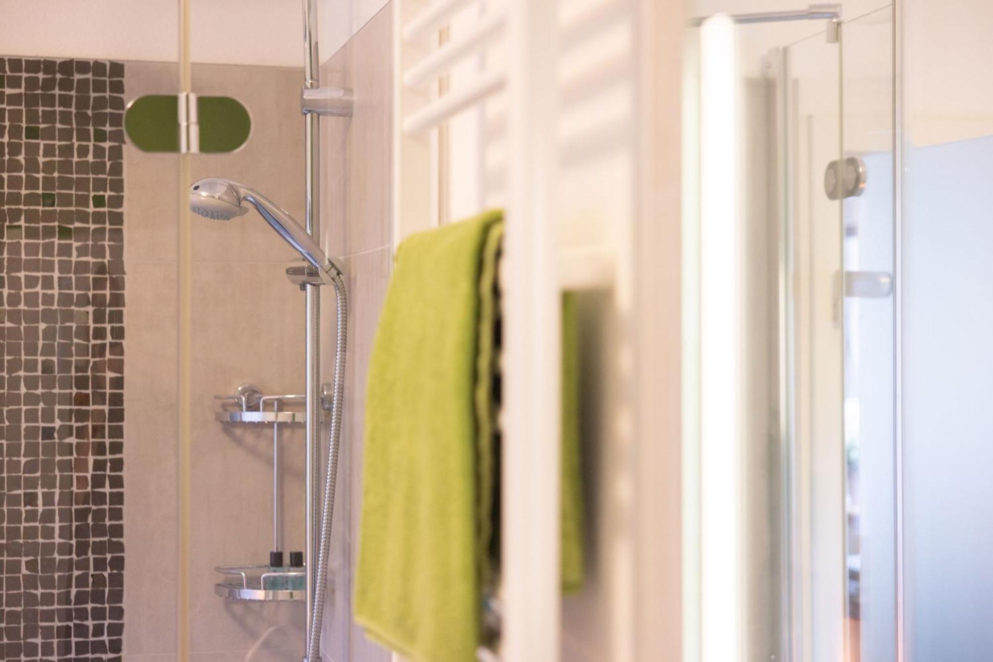 Ideal Fuer Kurze Aufenthalte - Gemuetliches 1-Zimmer-Apartment Adelsdorf Εξωτερικό φωτογραφία