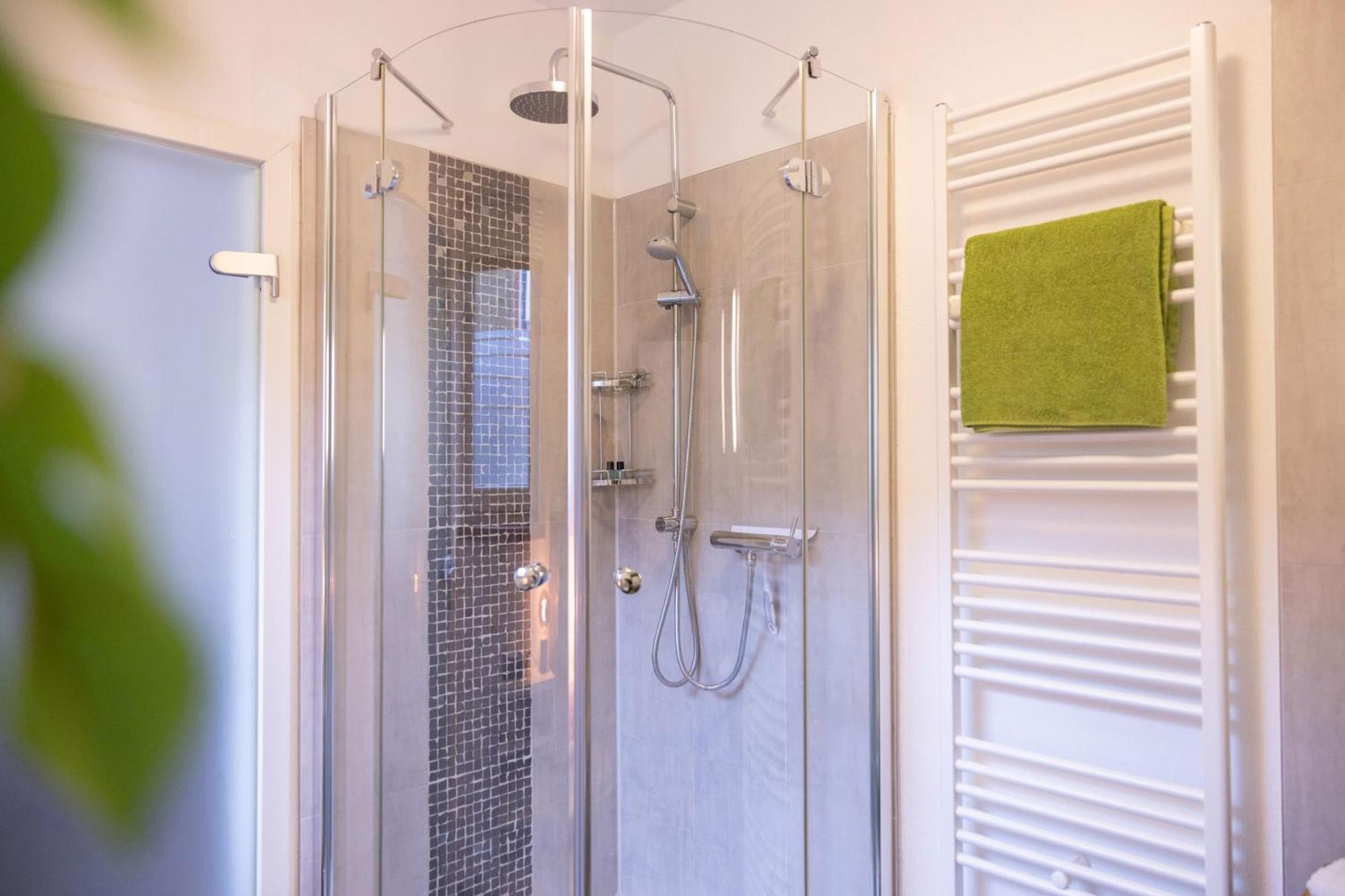 Ideal Fuer Kurze Aufenthalte - Gemuetliches 1-Zimmer-Apartment Adelsdorf Εξωτερικό φωτογραφία